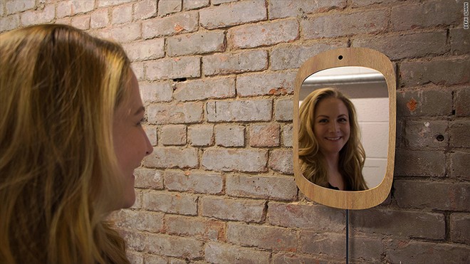 Smile Mirror: Gương công nghệ dành cho bệnh nhân ung thư, chỉ hoạt động khi bạn mỉm cười