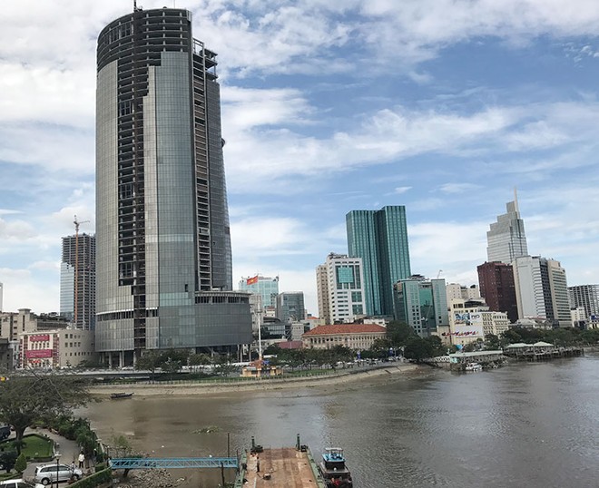 Dự án Tòa nhà Saigon One Tower, quận 1 (TP.HCM) bị ngân hàng siết nợ. Ảnh: Gia Huy