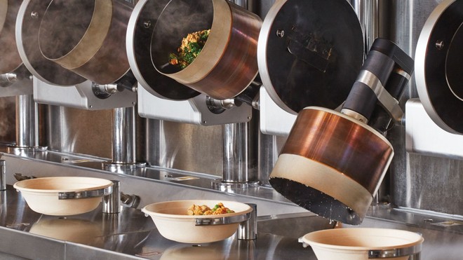Hệ thống bếp nấu ăn tự động tại nhà hàng của Mỹ