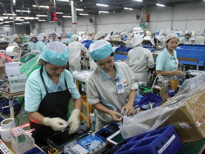 Quý I, sản xuất công nghiệp chế biến - chế tạo tăng 12,35%. Trong ảnh: Nhà máy Canon Việt Nam. Ảnh: Đ.T