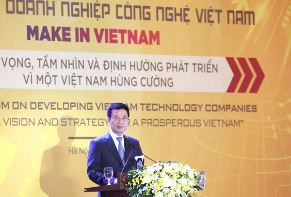 Ông Nguyễn Mạnh Hùng, Bộ trưởng Thông tin và Truyền thông phát biểu khai mạc Diễn đàn. 