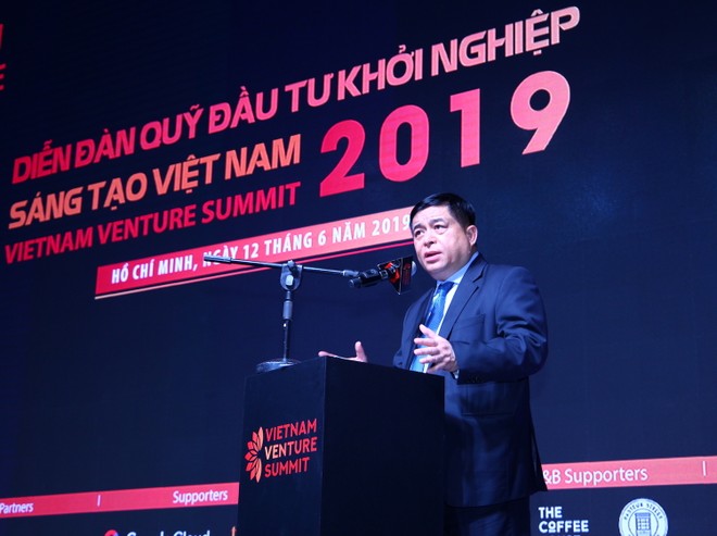 Bộ trưởng Bộ Kế hoạch và Đầu tư Nguyễn Chí Dũng phát biểu khai mạc tại Hội nghị Quỹ đầu tư khởi nghiệp sáng tạo Việt Nam 2019 được tổ chức sáng nay tại TP.HCM