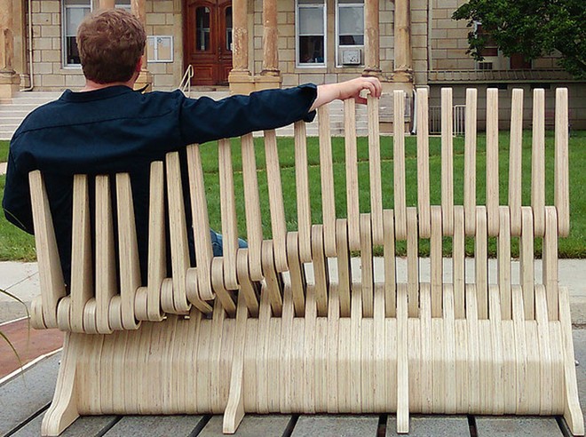Thiết kế ghế ngồi “hàng rào” biến hình linh hoạt