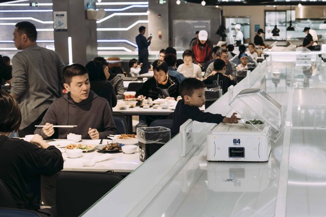 Nhà hàng sử dụng công nghệ thông minh hoàn toàn tại Trung Quốc