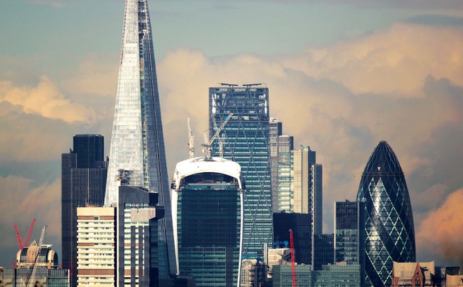 Nhà đầu tư châu Á rút lui khỏi London