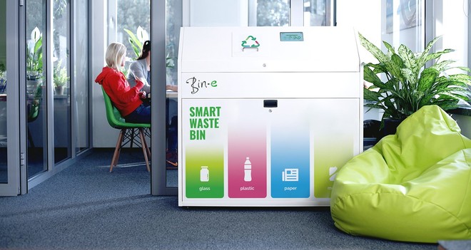 Bin-e: Thùng rác thông minh có khả năng tự phân loại rác, nén lại và bỏ vào ngăn chứa thích hợp.
