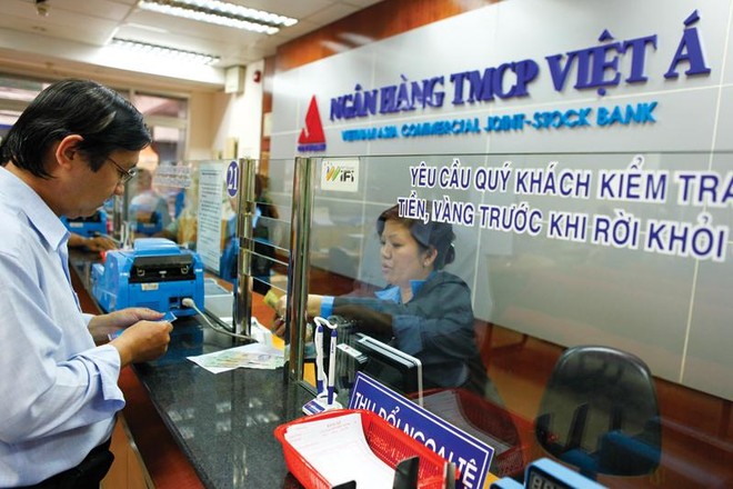 Ngân hàng Việt Á phát hành chứng chỉ tiền gửi kỳ hạn 24 tháng với lãi suất 9,1%. Ảnh: Đức Thanh
