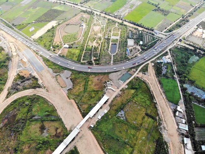 Dự án cao tốc Trung Lương - Mỹ Thuận đoạn tiếp giáp cao tốc TP.HCM - Trung Lương. Ảnh: Mậu Trường