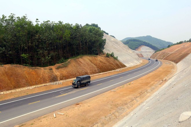 Một đoạn cao tốc Bắc - Nam phía Đông qua Thừa Thiên Huế sắp được đưa vào khai thác.