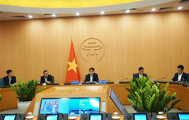 Chủ tịch UBND TP Hà Nội Nguyễn Đức Chung thông tin, Thủ đô Hà Nội đã chữa khỏi 113/114 bệnh nhân. Đến nay, qua 48 ngày thành phố không ghi nhận ca nhiễm mới.
