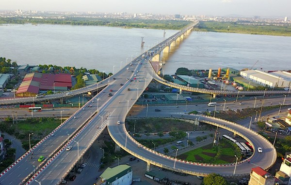 Việc đầu tư xây dựng cầu Vĩnh Tuy giai đoạn 2 nhằm hoàn thiện mặt cắt ngang theo quy hoạch, từng bước hoàn thiện đường Vành đai 2.