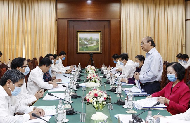 Thủ tướng Nguyễn Xuân Phúc phát biểu tại buổi làm việc (Ảnh TTXVN).