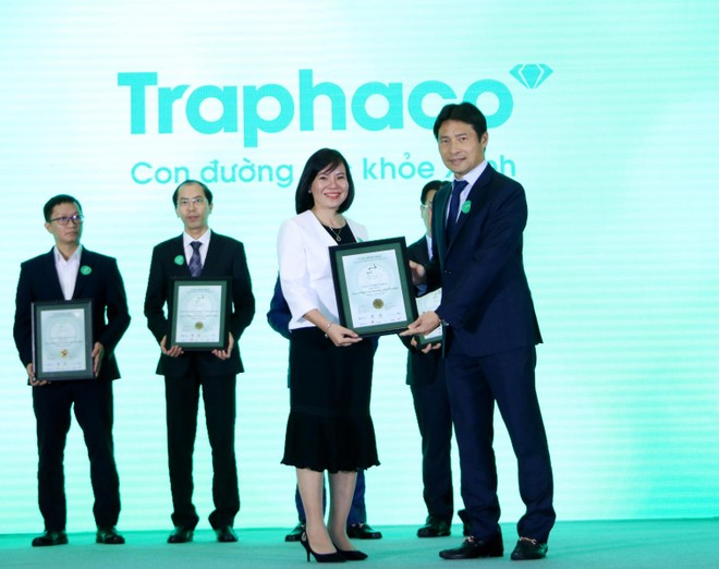 Traphaco tiếp tục thắng lớn trong Cuộc Bình chọn doanh nghiệp niêm yết 2019