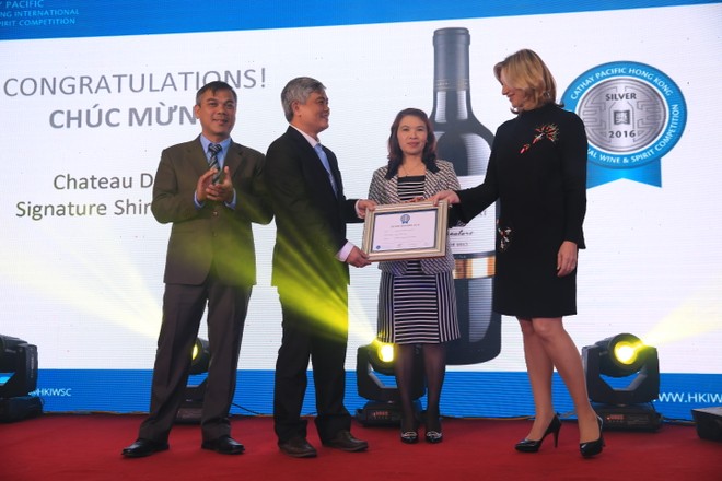 Chateau Dalat đạt giải Bạc cuộc thi Vang quốc tế Cathay Pacific 2016
