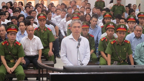 Bị cáo Nguyễn Xuân Sơn, nguyên Tổng giám đốc Oceanbank bị cáo buộc tham ô hơn 49 tỷ đồng