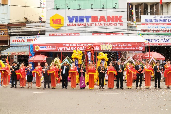 VietBank khai trương chi nhánh Quãng Ngãi