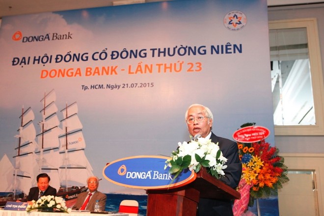 Ông Trần Phương Bình, Tổng giám đốc DongA Bank phát biểu tại ĐHCĐ thường niên 2015