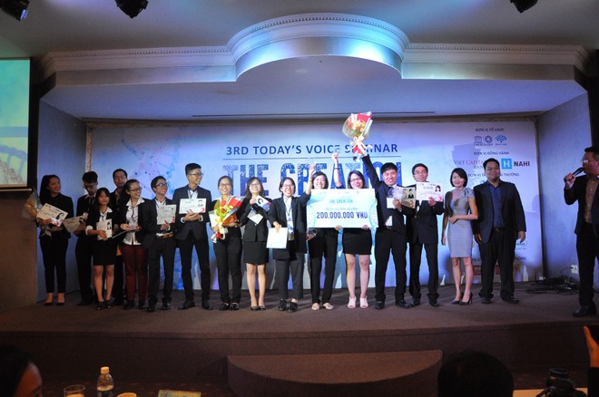 Viet Captial Bank đồng hành cùng quán quân Today's Voice Contest 2015