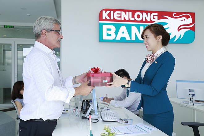 Kienlongbank dành hơn 35.000 phần quà cho khách hàng gửi tiền tiết kiệm