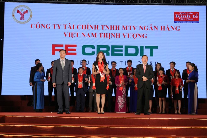 FE Credit nhận giải thương hiệu mạnh Việt Nam 