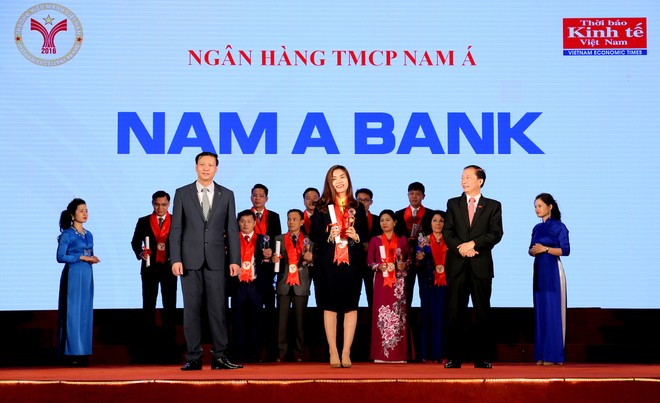Nam A Bank 3 năm liên tiếp nhận giải Thương hiệu mạnh Việt Nam