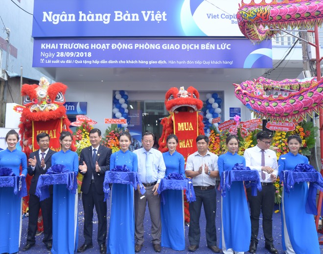 Ngân hàng Bản Việt mở cửa phòng giao dịch Bến Lức