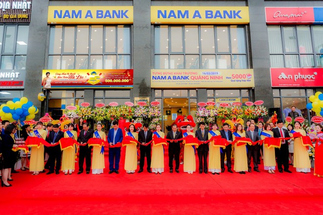 Nam A Bank khai trương chi nhánh đầu tiên ở Quảng Ninh
