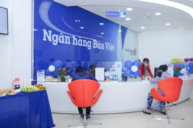 Ngân hàng Bản Việt dành 20.000 phần quà cho khách hàng gửi tiền