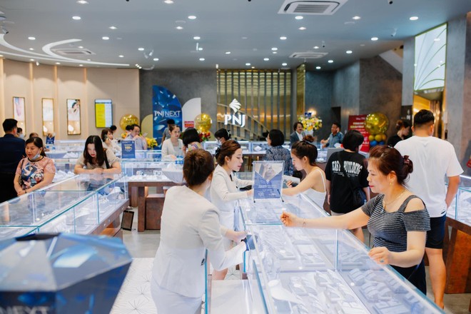 PNJ được vinh danh “Nơi làm việc tốt nhất Việt Nam” trong ngành bán lẻ 2022