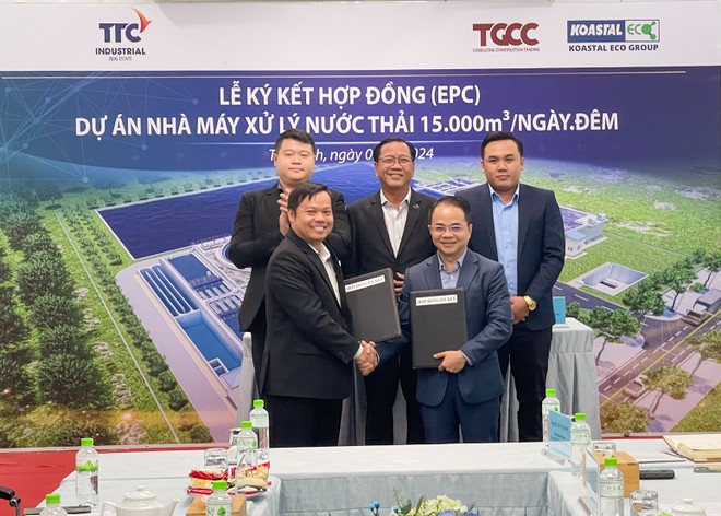 Lễ ký thỏa thuận hợp tác giữa Koastal Eco và TTC IZ 