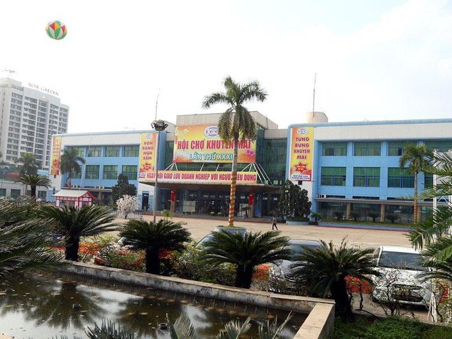 Nhờ nằm ở vị trí đất vàng, Trung tâm Hội chợ Triển lãm Việt Nam đã giải quyết được lô cổ phần “ế”. Ảnh: Đức Thanh