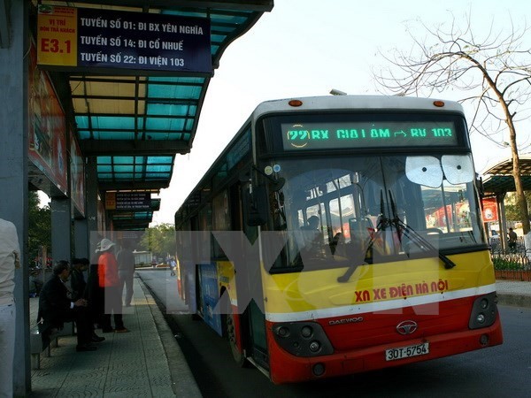 Sắp có thêm một tuyến xe buýt chất lượng cao từ trung tâm thành phố Hà Nội đến sân bay Nội Bài. (Ảnh minh họa: TTXVN)