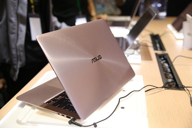 Laptop Asus ZenBook 3 có giá 45 triệu đồng tại Việt Nam