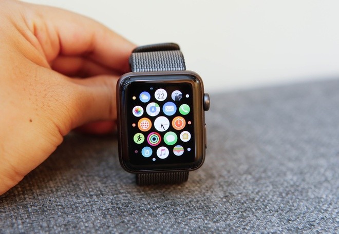 Apple Watch 2 đầu tiên về Việt Nam với giá hơn 10 triệu