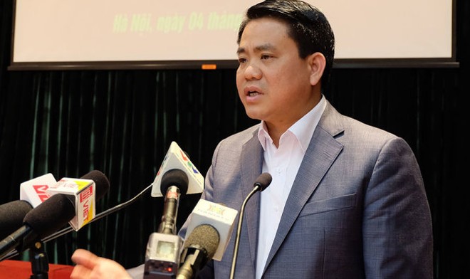 Chủ tịch UBND thành phố Hà Nội Nguyễn Đức Chung khẳng định hầu hết các quán bia hơi vi phạm đều có người chống lưng - Ảnh: Xuân Long