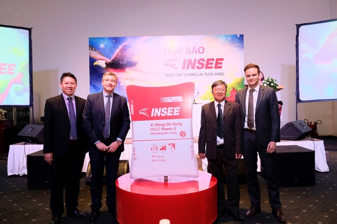 Ban Giám đốc INSEE tại Việt Nam công bố thay đổi thương hiệu.
