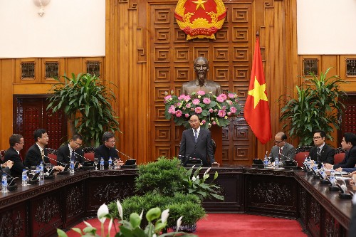 Thủ tướng Nguyễn Xuân Phúc chủ trì buổi gặp gỡ phái đoàn đầu tư Hong Kong và Thượng Hải do HKTDC dẫn đầu hôm 10/5. 