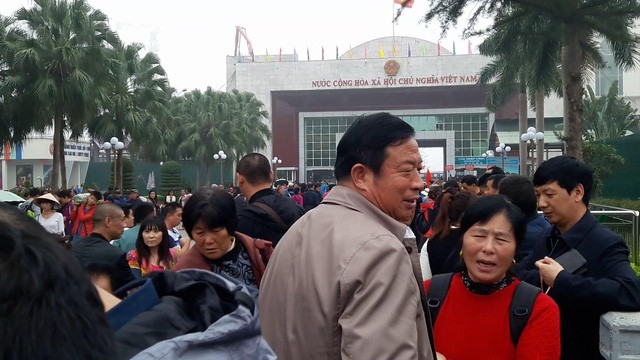 Giữa "cơn bão" du lịch 0 đồng, khách Trung Quốc vẫn ồ ạt vào Việt Nam (ảnh du khách Trung Quốc sang Việt Nam - minh hoạ)