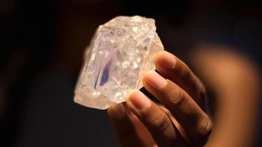 Viên kim cương thô có tên Lesedi La Rona nặng 1.109 carat. (Nguồn: Don Emmert | AFP | Getty Images)