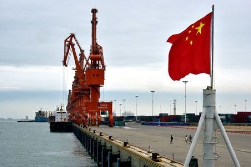 Một cảng biển ở Quảng Tây (Trung Quốc). Ảnh: Reuters.