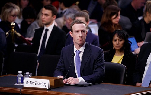 Zuckerberg điều trần trước Quốc hội Mỹ hồi tháng 4/2018.