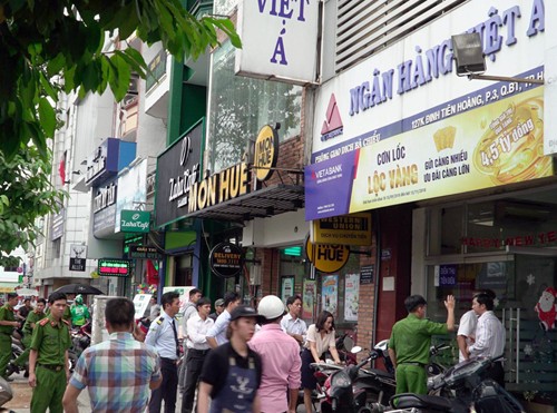 Phòng giao dịch Ngân hàng Việt Á, nơi diễn ra vụ cướp trưa 7/12.