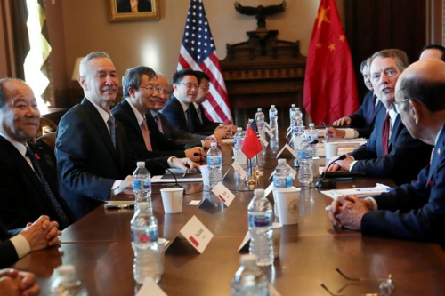 Đoàn đàm phán của Mỹ và Trung Quốc trong 2 ngày qua. Ảnh: Reuters.
