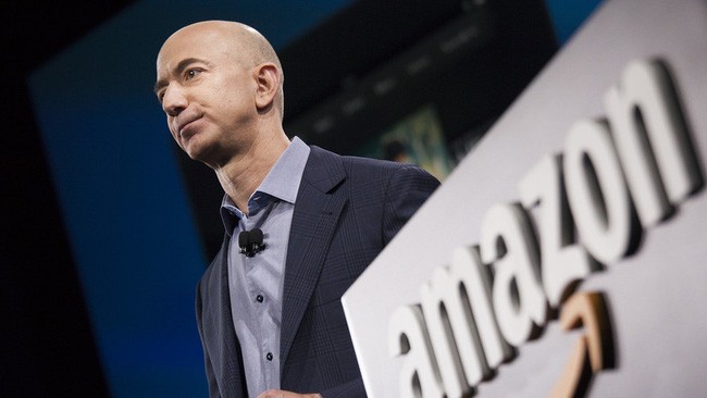 Nhà sáng lập Amazon Jeff Bezos hiện là người giàu nhất thế giới. Ảnh: Internet.