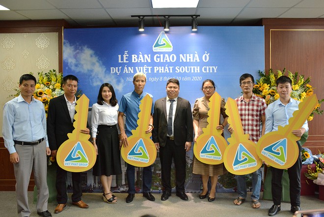 Lễ bàn giao nhà ở dự án Việt Phát South City ngày 08/10.