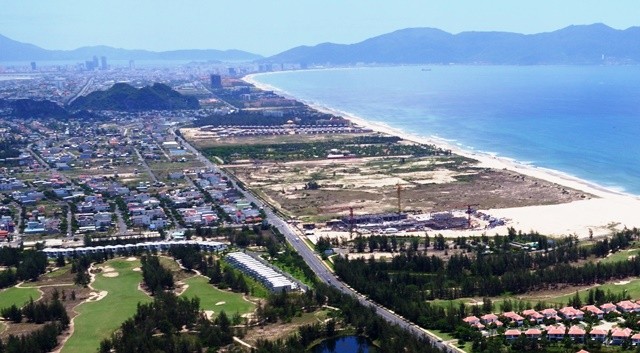 Quy hoạch không gian ven biển Đà Nẵng sẽ được xem xét điều chỉnh lại.