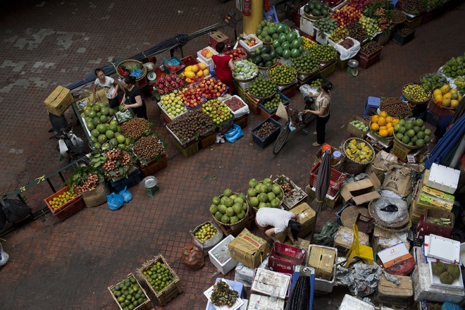 Hình ảnh chợ Hôm (Hà Nội) trên trang Bloomberg