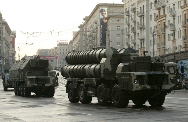 Không còn bất kỳ rào cản pháp lý nào ngăn cản Nga cung cấp hệ thống tên lửa phòng không S-300 cho Iran