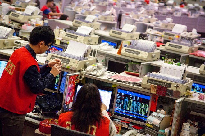 Cổ phiếu Tencent kéo chứng khoán Hong Kong lên mức cao nhất thập kỷ qua