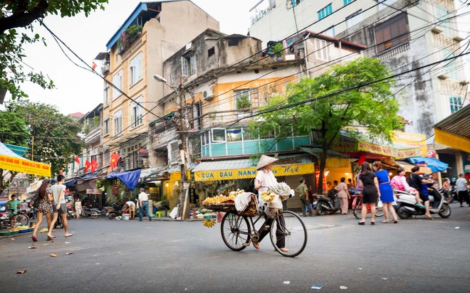Bloomberg: Chứng khoán Việt Nam tỏa sức nóng khắc nghiệt